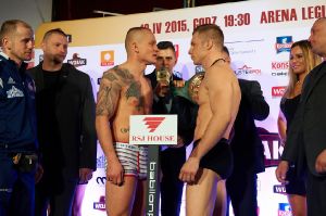 Oficjalne ważenie przed Wojak Boxing Night w Legionowie